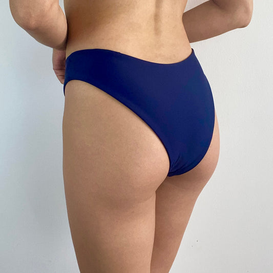 Blue | Bottom Semidelta